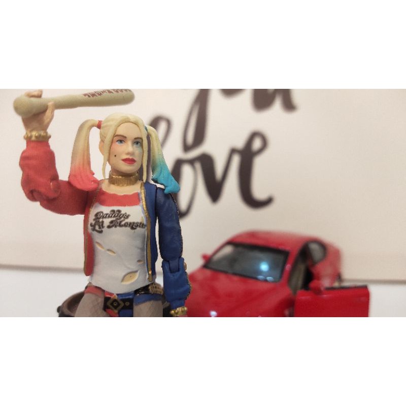 Mô hình nhân vật Harley Quinn  hàng chính hãng Funko cao 3 3/4 in