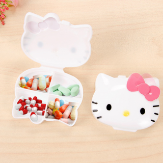 Hộp Đựng Thuốc 4 Ngăn Hình Hello Kitty