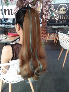 Cột móc line đủ màu