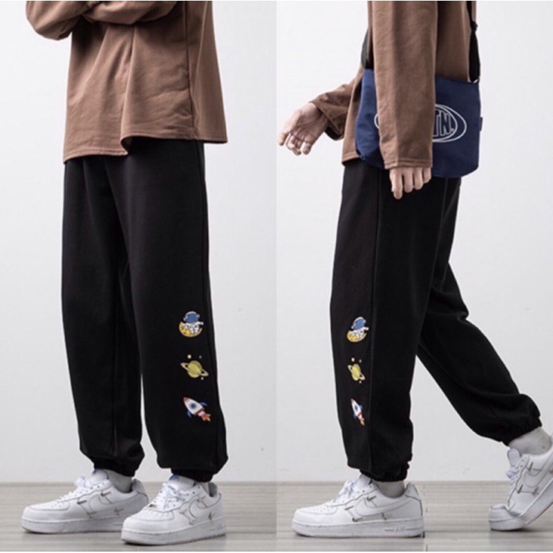 Quần Jogger Ống Suông Hoạ Tiết Planet Ulzzang Unisex Nam Nữ ( 2 màu : Đen , Trắng )