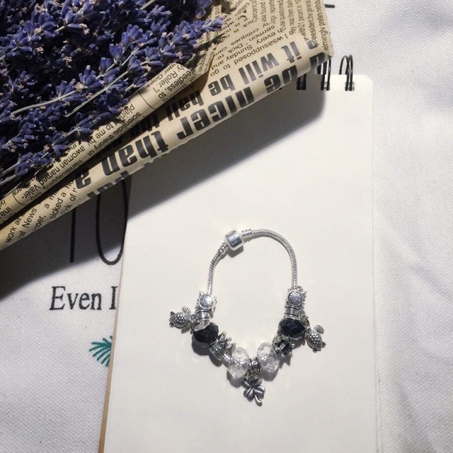 Vòng phong thuỷ PADORA màu đen