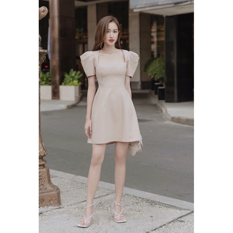 ĐẦM ĐEN DỰ TIỆC CỔ VUÔNG TAY XẾP LY - LIKEHER | BigBuy360 - bigbuy360.vn