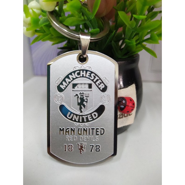 Móc khóa khắc nổi inox không gỉ Man Utd