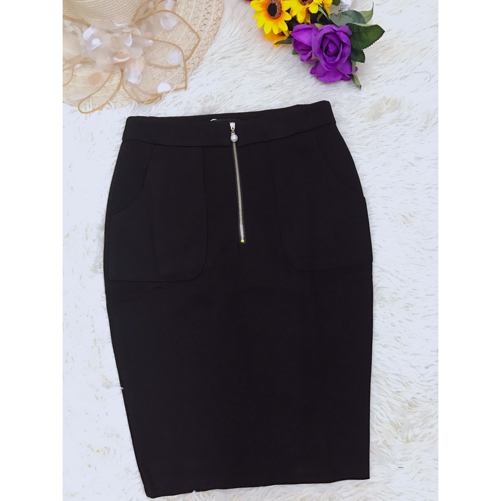 Chân váy bút chì đen trơn xẻ sau, chân váy công sở ôm body - chất liệu Umi cao cấp mềm mịn, co giãn | BigBuy360 - bigbuy360.vn