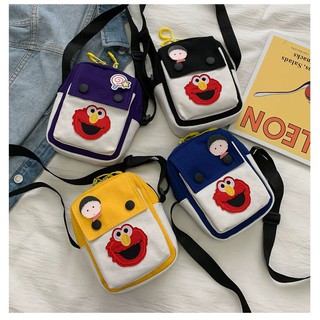 Túi Đeo Chéo Hình Thú Angry Bird Form Đứng Hai Nút