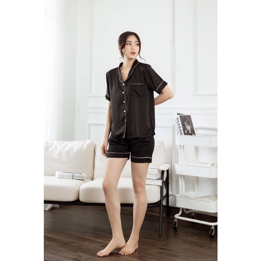Bộ pijama đồ mặc nhà kiểu dáng mới vải lụa SATIN mềm mát-tay ngắn quần ngắn.