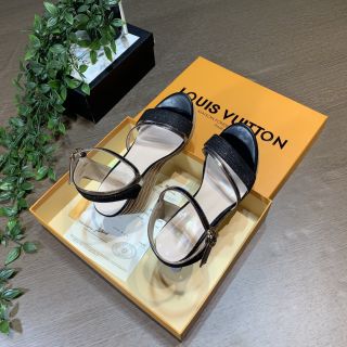 Xăng đan đế xuồng cao cấp
