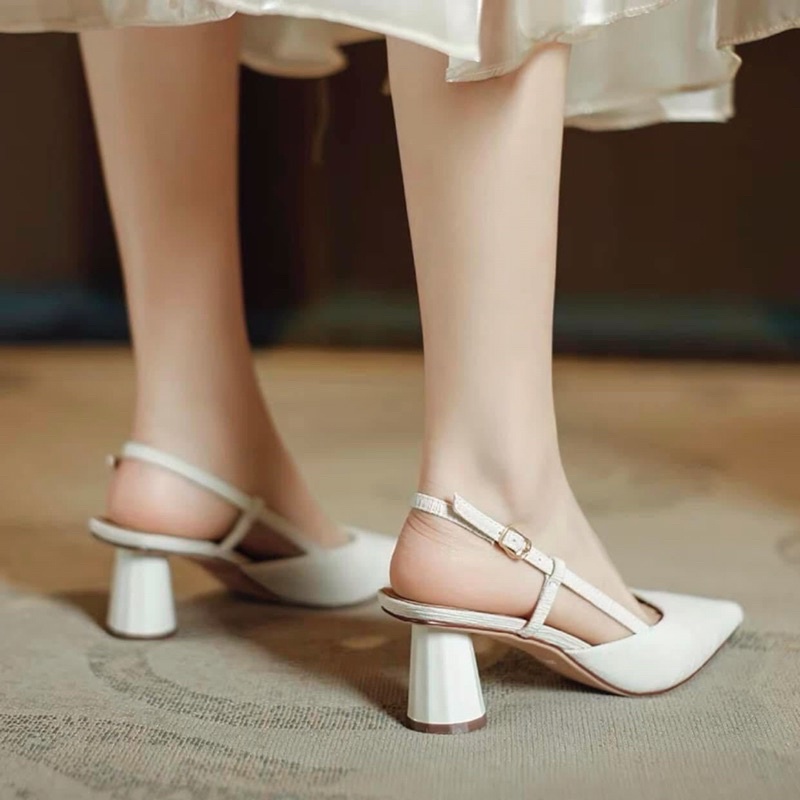 Bán Sỉ- Giày sandal nữ gót trụ 5cm mũi nhọn lụa hàng VNXK