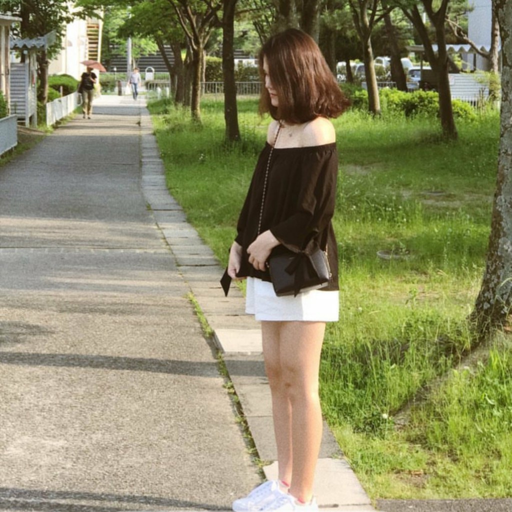ÁO TRỄ VAI THẮT NƠ TAY SIÊU XINH HOT