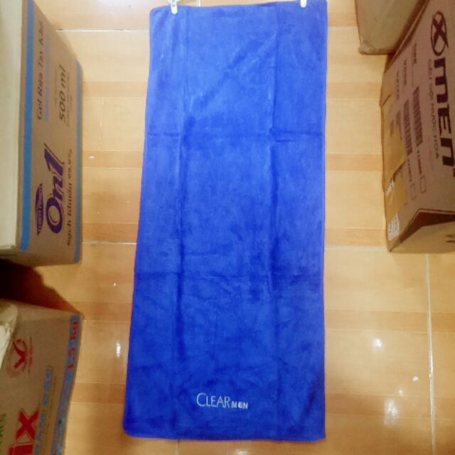 Khăn tắm dày dặn hàng tặng của Clear men