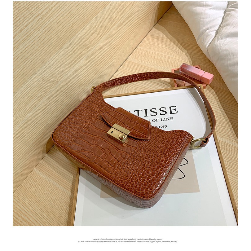 Túi kẹp nách Ngọc Trinh vân da cá sấu cao cấp siêu hot mẫu mới nhất KN01 túi xách đeo vai -Chip Xinh Boutique | BigBuy360 - bigbuy360.vn