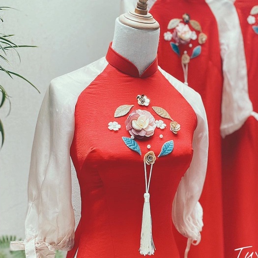 Áo Dài Cách Tân Nữ Dáng Lửng Tay Tơ Lụa Bồng Thân Đính Hoa Lá Cành Đẹp GI021