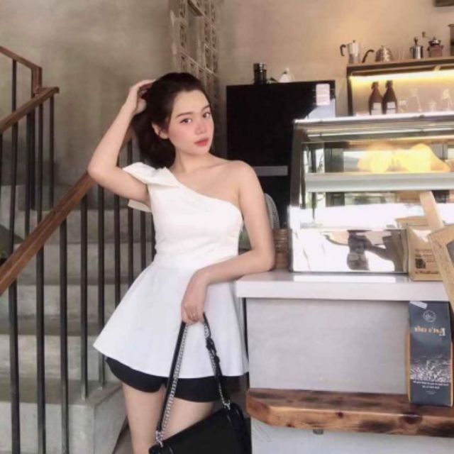 SET ÁO BĂNG NGỰC VAI NƠ KÈM QUẦN SANG CHẢNH LIAM SET | BigBuy360 - bigbuy360.vn