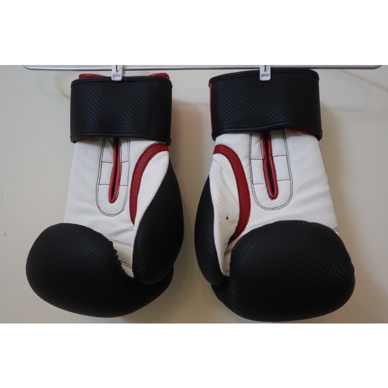 Găng tay boxing Adidas