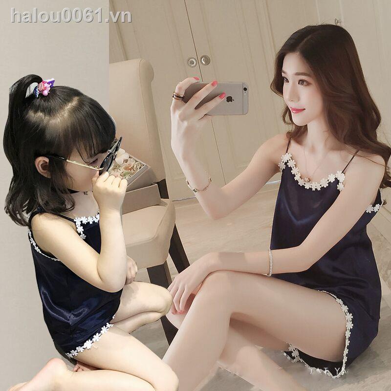 Bộ Đồ Ngủ Hai Dây Bằng Lụa Lạnh Thời Trang Mùa Hè Cho Mẹ Và Bé