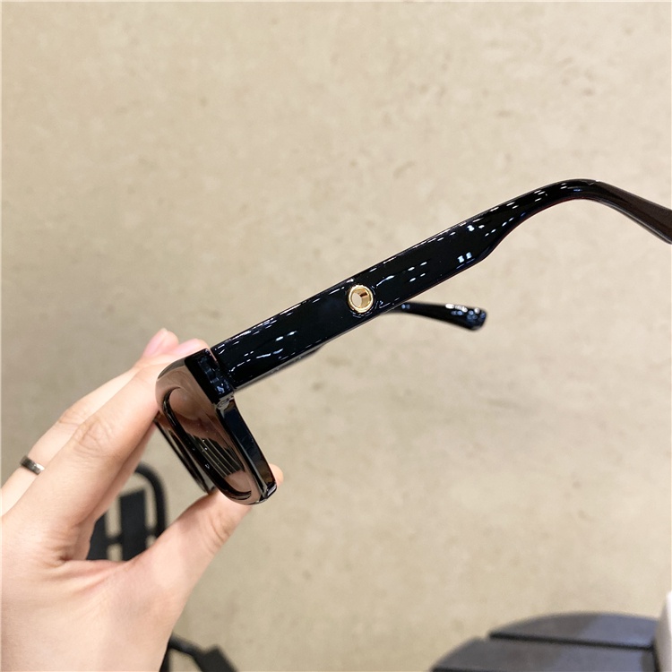 Kính Râm Chống Nắng Màu Đen Thời Trang Mùa Hè Dành Cho Nam Và Nữ