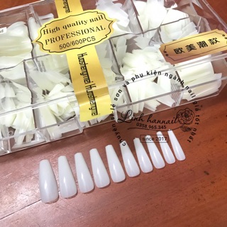 Móng úp thang dài
