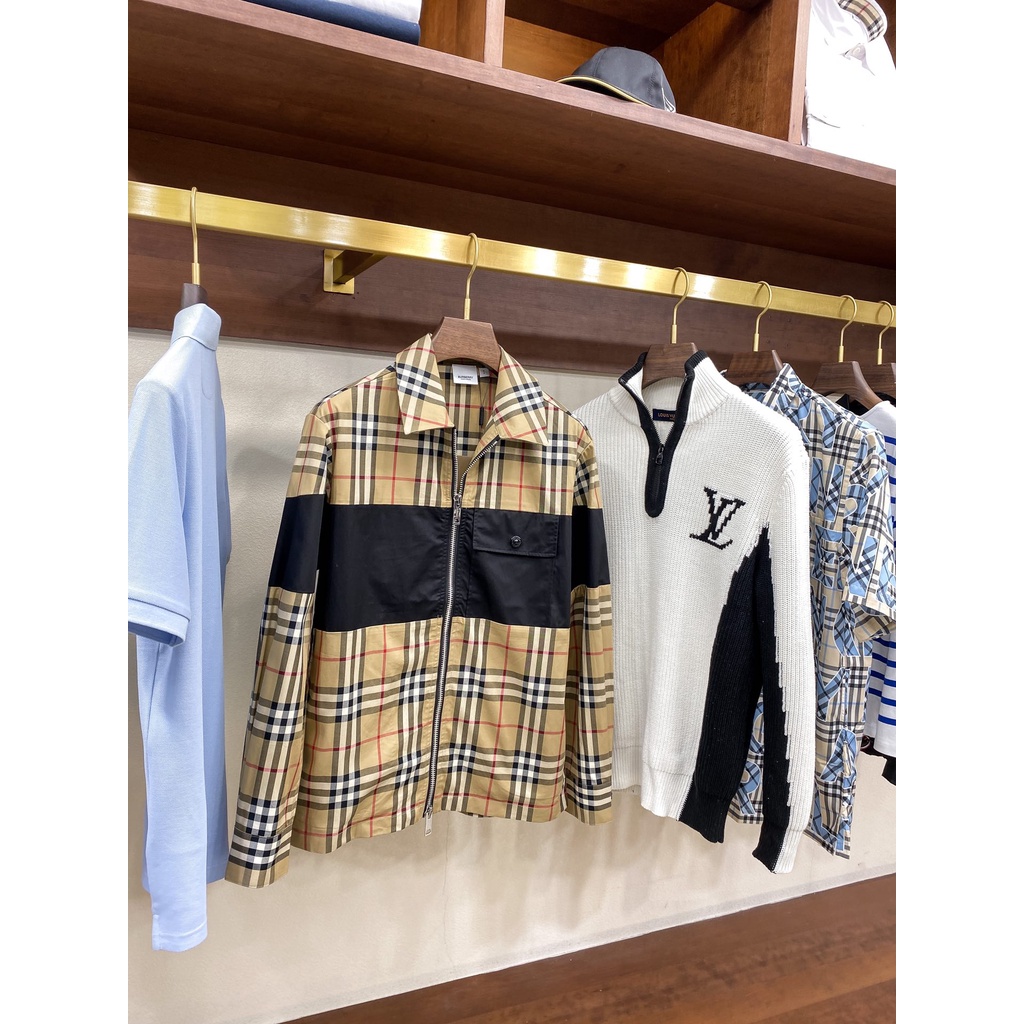 Áo khoác nam cao cấp Burberry BBR thiết kế trẻ trung và cá tính với phong cách năng động