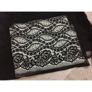 4m vải ren 200k..