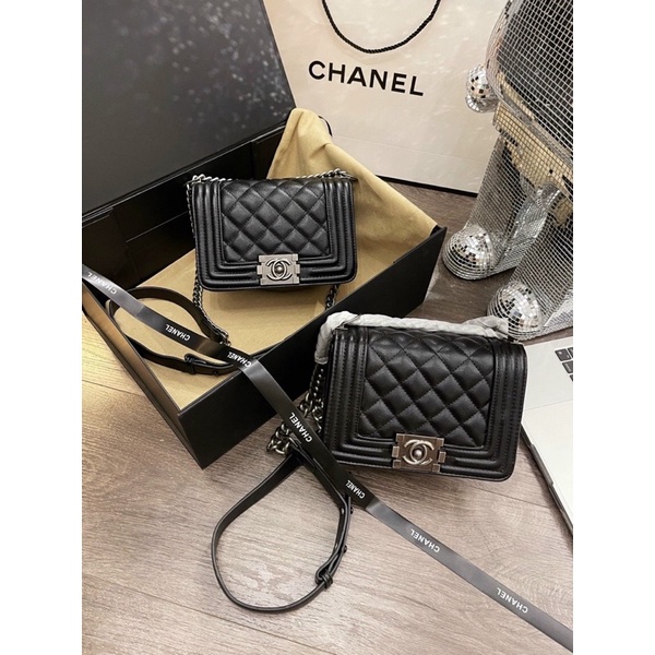 TÚI XÁCH ĐEO CHÉO NỮ CHANEL BOY KHOÁ BẠC ẢNH THẬT