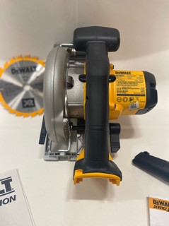 MÁY CƯA DEWALT DCS391N