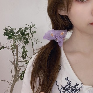 Cột tóc scrunchies hoa cúc thêu lưới