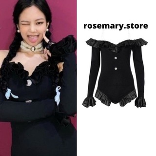 Jumpsuit trễ vai đen Jennie Blackpink