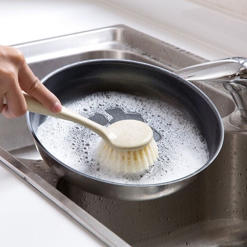 Cọ rửa chén bát xoong nồi chà nhà bếp có tay cầm tiện lợi tẩy sạch mọi vết dầu dễ dàng vệ sinh