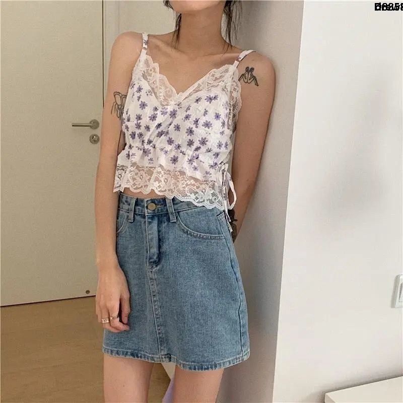Áo croptop lụa 2 dây phong cách mùa hè cho nữ | BigBuy360 - bigbuy360.vn