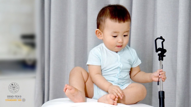 Hrnee - bộ cộc cúc giữa cài chéo