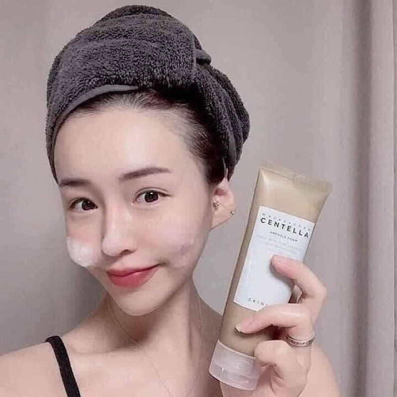Sữa rửa mặt giảm mụn Skin1004 Madagascar Centella Ampoule Foam 125ml