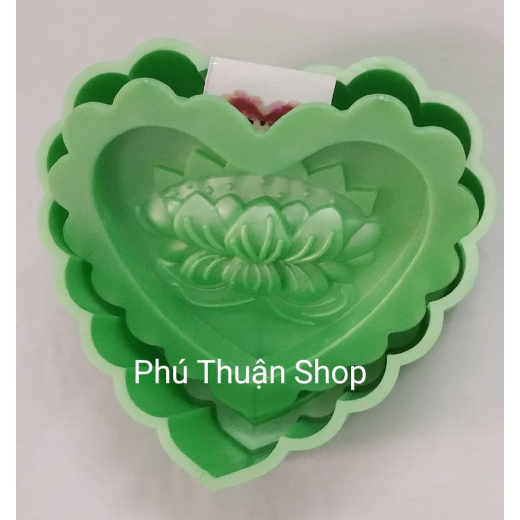 Khuôn Xôi Trái Tim Nhí Hình Hoa Sen 10 Cm