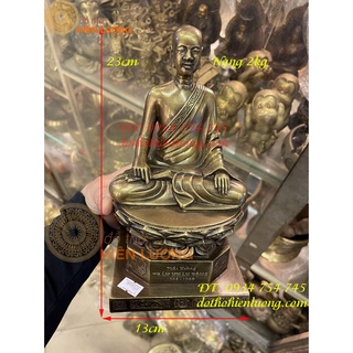 Tượng Trần Nhân Tông Ngồi Tòa Sen Bằng Đồng