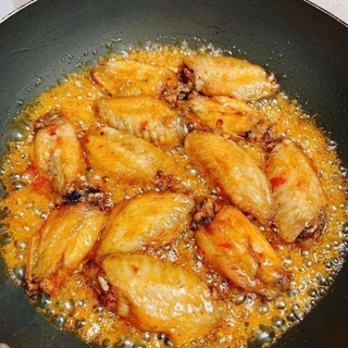 CÁNH GÀ GIỮA ( KHAY 500GRAM ) / KHÚC GIỮA