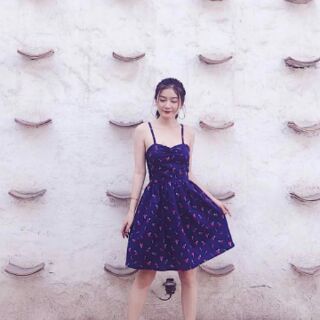 Đầm mini 2 dây xòe đan dây lưng