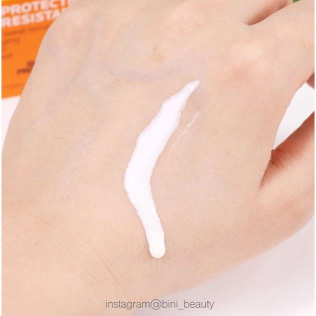 Hàng Pháp- Kem Chống Nắng Dạng Sữa La Roche Posay Anthelios Invisible Fluid SPF50+ 50ml Chính Hãng 100%