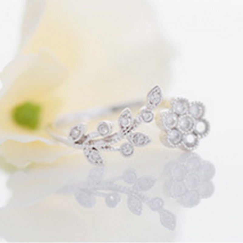 Nhẫn thiết kế hở hoạ tiết hoa lá đính đá nhân tạo thời trang