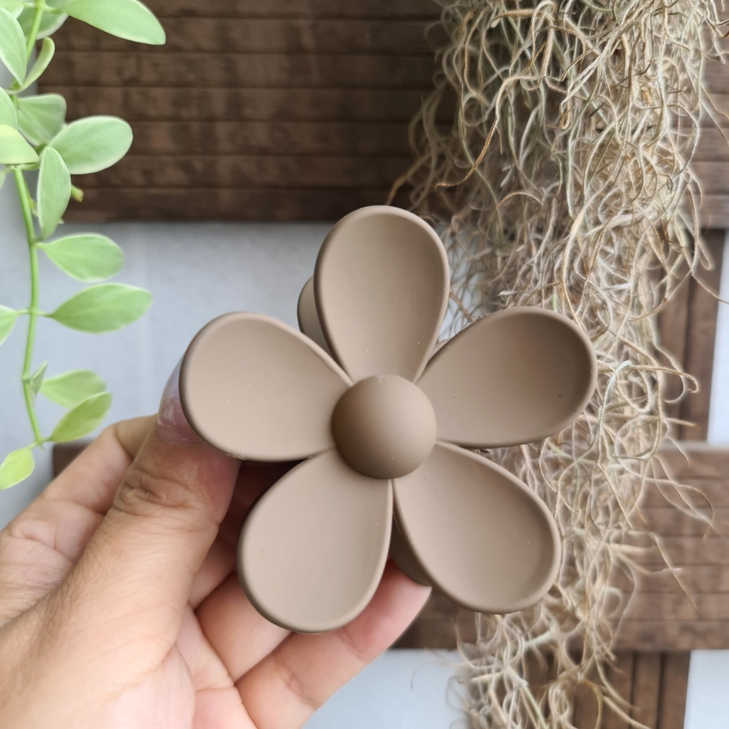 Kẹp Tóc Gấp Tóc Nhiều Mẫu Tông Nâu Cho Mùa Hè Hot Trend