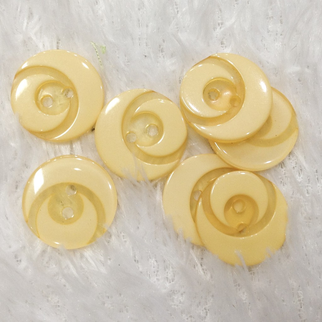 Nút áo cúc khuy nhựa các loại size 2cm khoác thời trang
