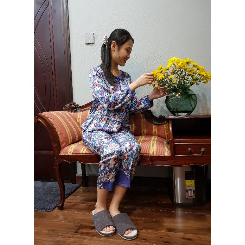 Bộ mặc nhà IK áo cổ lá sen dài tay quần dài lụa 0126 Giá 525.000đ