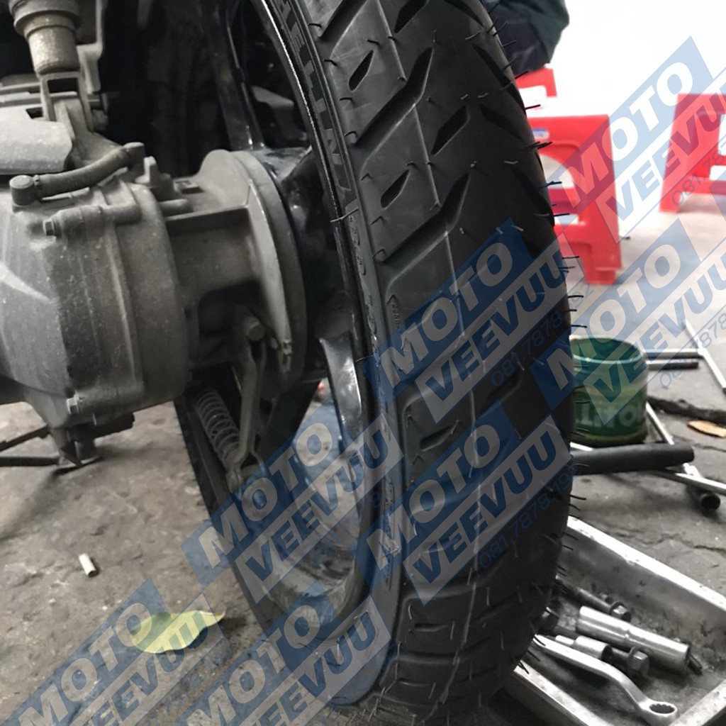 Vỏ lốp xe máy Michelin 100/80-17 TL Pilot Street 2 (Lốp không ruột)