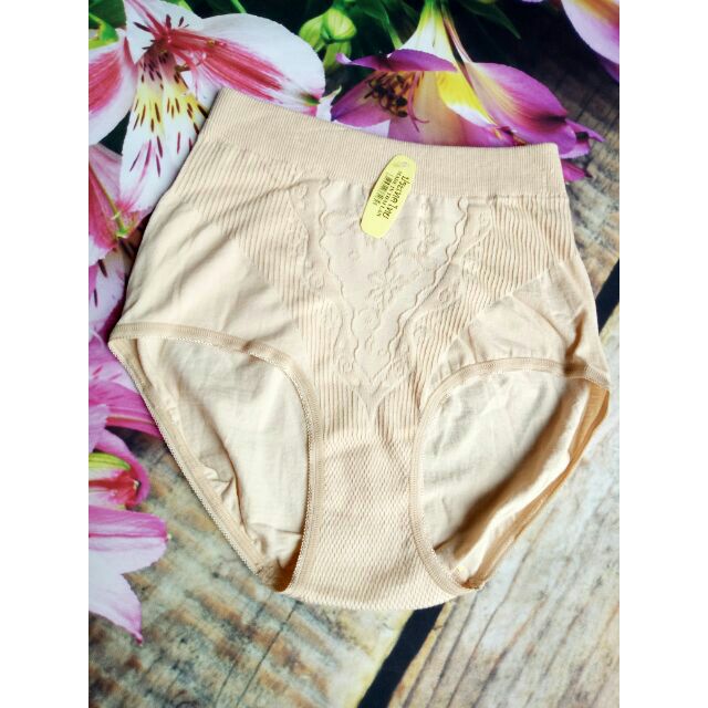 CHUYÊN SỈ: 5 QUẦN CO GIÃN CẠP CAO FROM TO