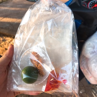 Bánh tráng chấm tắc siêu cay