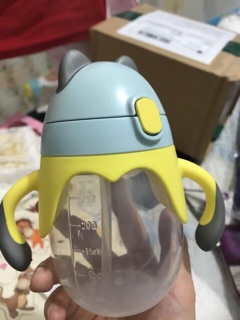 Bình tập uống nước 250ml