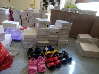 Dép siêu nhẹ adidas