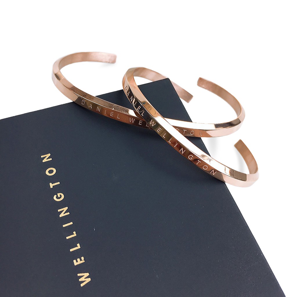 Vòng tay Daniel Wellington Classic Rose Gold DW Cuff Chính Hãng