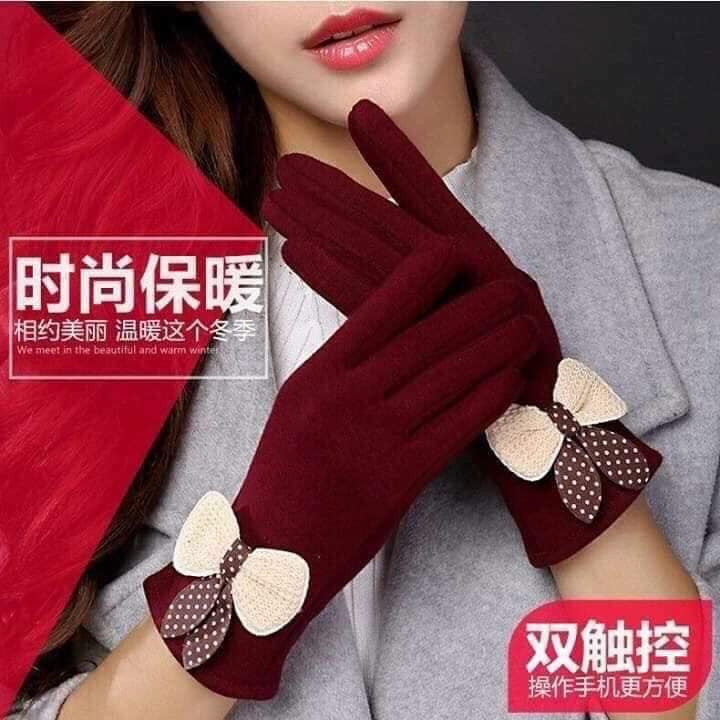 Gang tay nhung cảm ứng đính nơ