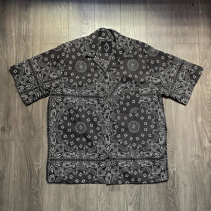 Bộ quần áo “TVD BLACK PAILEY BANDANA”