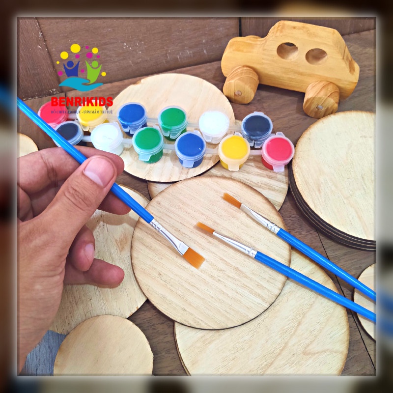 Combo Cho Bé Tập Làm Họa Sĩ, Bộ 10 Miếng Gỗ Tròn Kèm Cọ Vẽ+ 6 Hũ Sơn Acrylic An Toàn Cho Bé