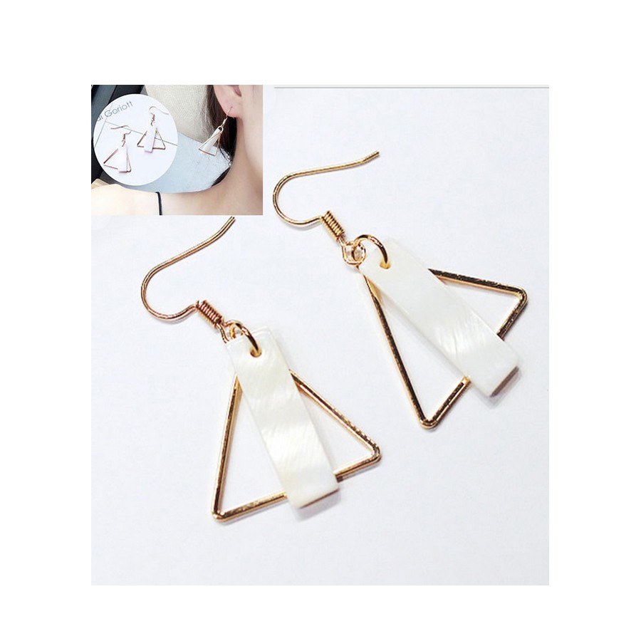 Bông tai tam giác phối vỏ ốc lấp lánh BT109